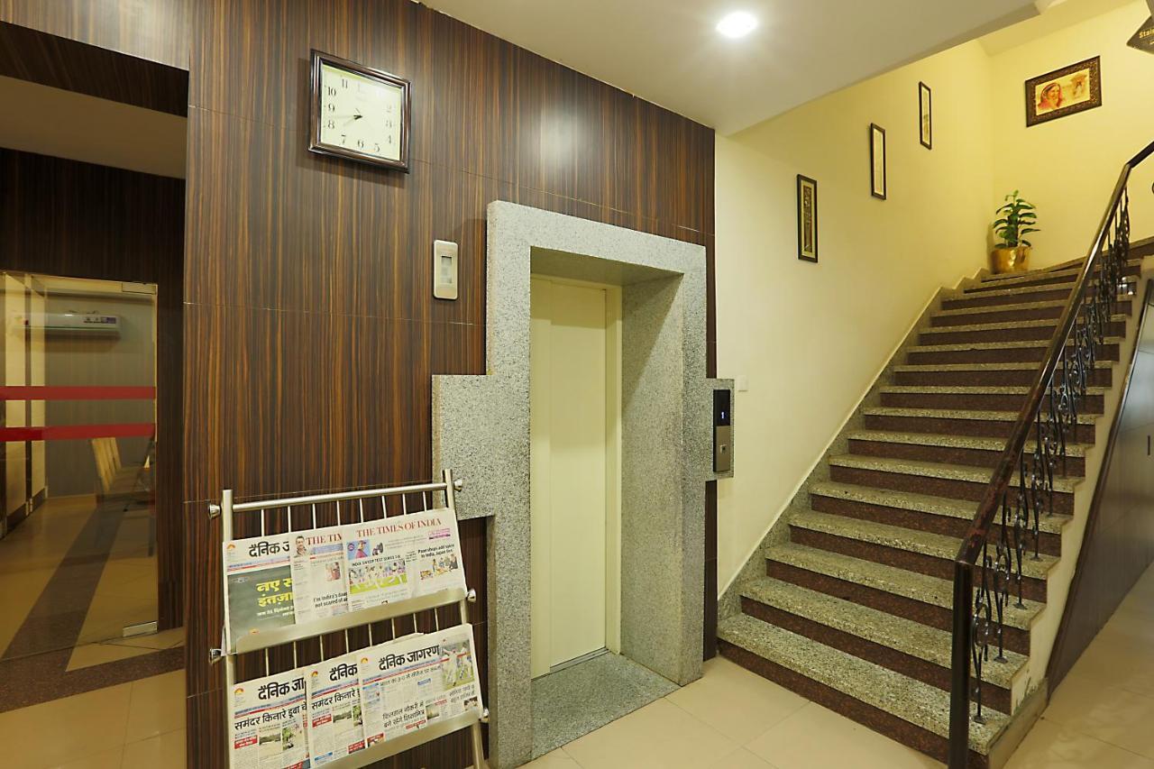 Hotel Premiere Villa Varanasi Exterior photo